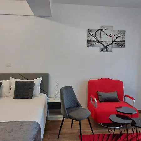 Garsoniera Carmina Techirghiol