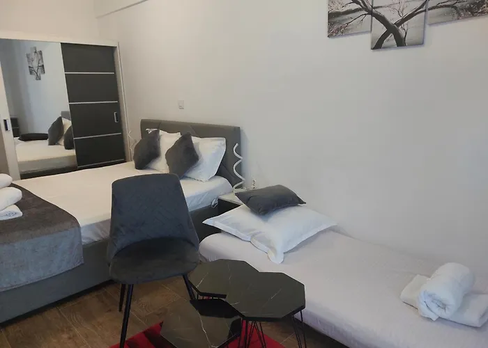 דירה Garsoniera Carmina